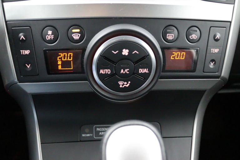 Toyota Verso - 1.8 VVT-i Business Automaat 18