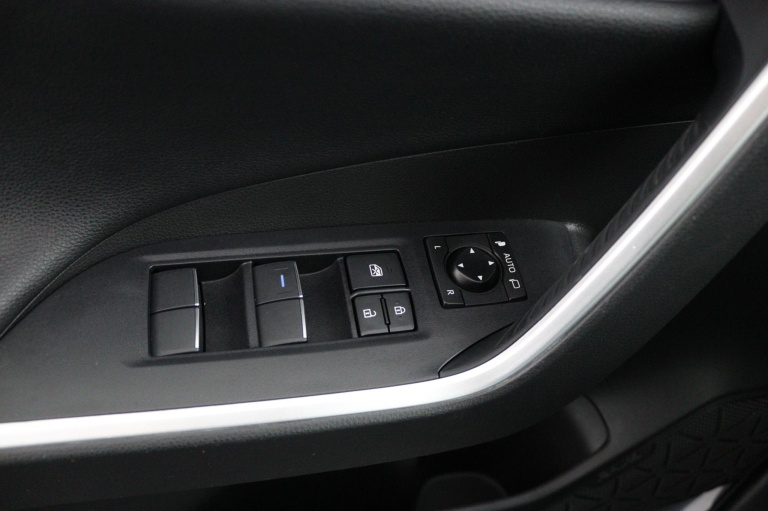 Toyota RAV4 - 2.5 Hybrid AWD Style 26