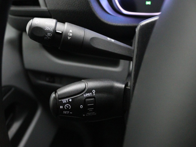 Toyota PROACE Electric Compact - Standard Range Live