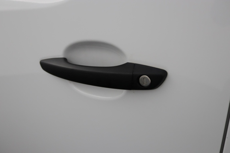 Toyota PROACE Electric Compact - Standard Range Live 29