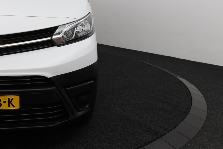 Toyota PROACE Electric Compact - Standard Range Live 31