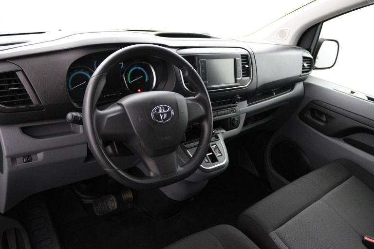 Toyota PROACE Electric Compact - Standard Range Live 38