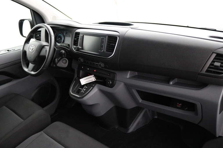 Toyota PROACE Electric Compact - Standard Range Live 4