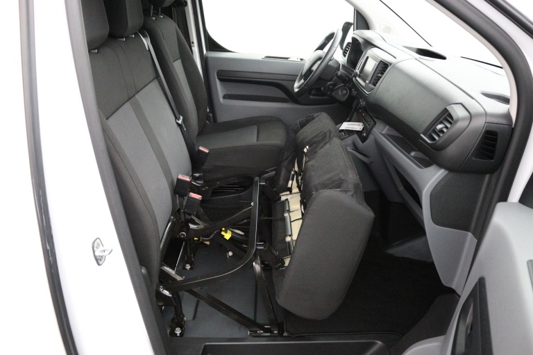 Toyota PROACE Electric Compact - Standard Range Live 41