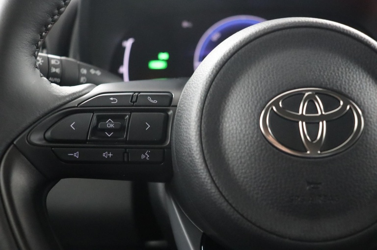 Toyota Yaris - 1.5 Hybrid 115 Dynamic 18