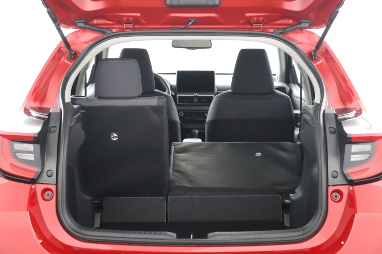 Toyota Yaris - 1.5 Hybrid 115 Dynamic 24