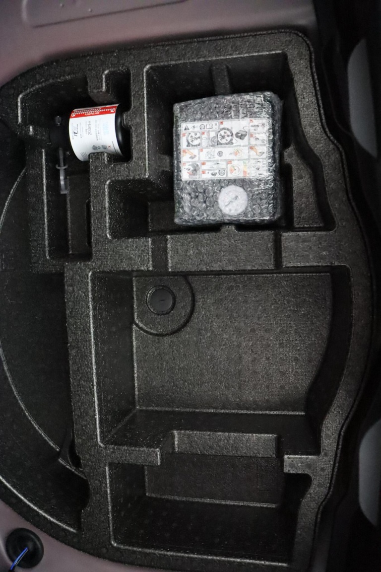 Toyota Yaris - 1.5 Hybrid 115 Dynamic 32