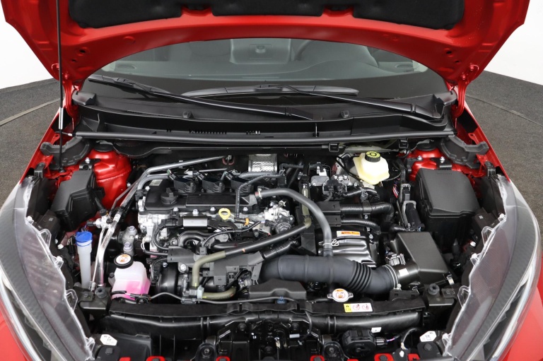 Toyota Yaris - 1.5 Hybrid 115 Dynamic 33