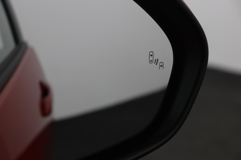 Toyota Yaris - 1.5 Hybrid 115 Dynamic 41