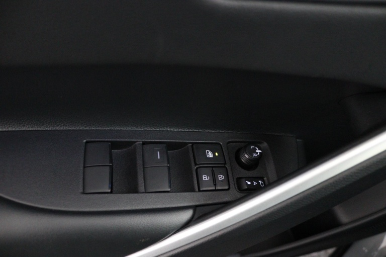 Toyota Corolla Cross - Hybrid 140 Dynamic 29