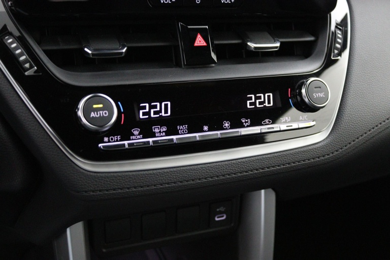 Toyota Corolla Cross - Hybrid 140 Dynamic 7