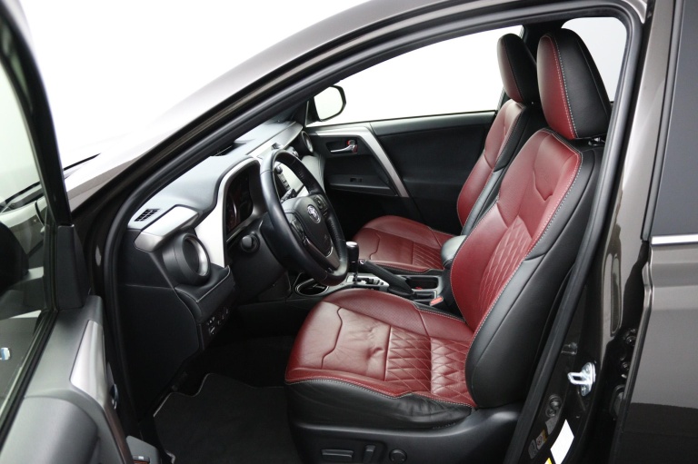 Toyota RAV4 - 2.5 Hybrid Executive 17