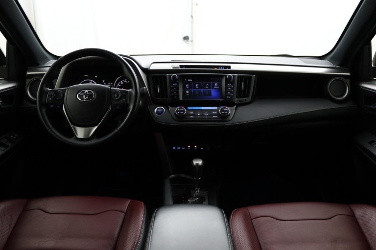 Toyota RAV4 - 2.5 Hybrid Executive 4