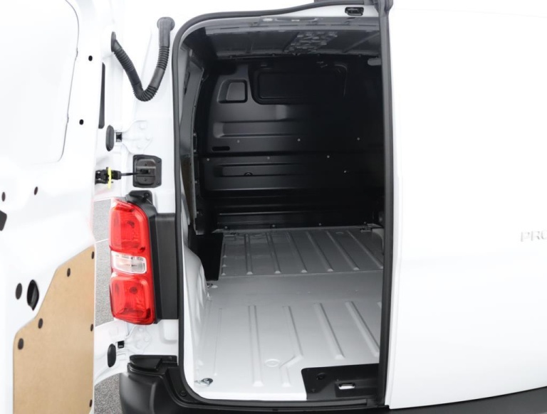 Toyota PROACE Worker - 1.5 D-4D L1 Challenger 34