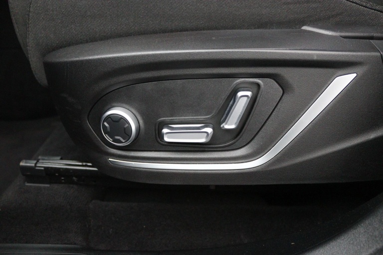 Lynk & Co 01 - 1.5 36