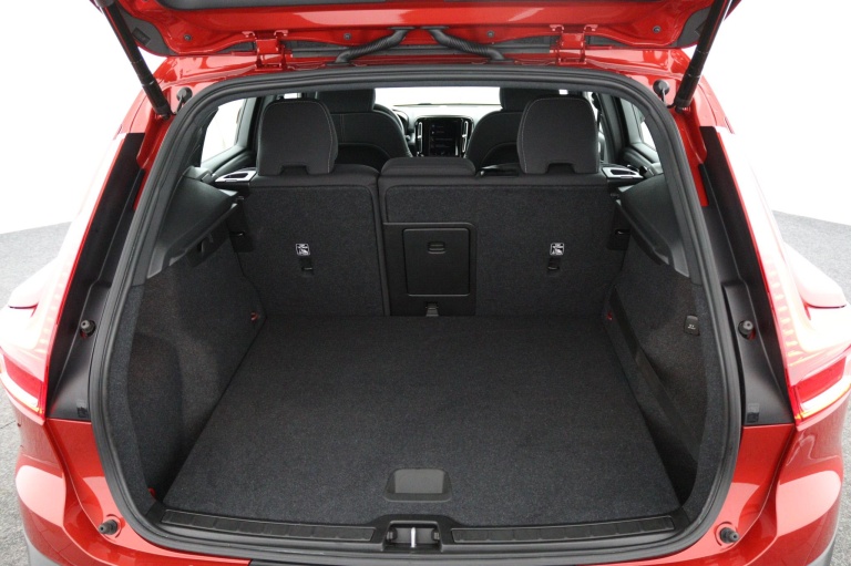 Volvo XC40 - 1.5 T3 Business Pro 32