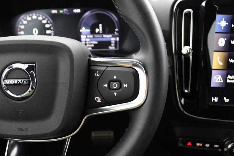Volvo XC40 - 1.5 T5 Recharge Inscription 18