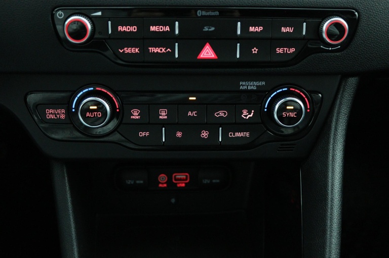 Kia Niro - 1.6 GDi Hybrid DynamicLine 21