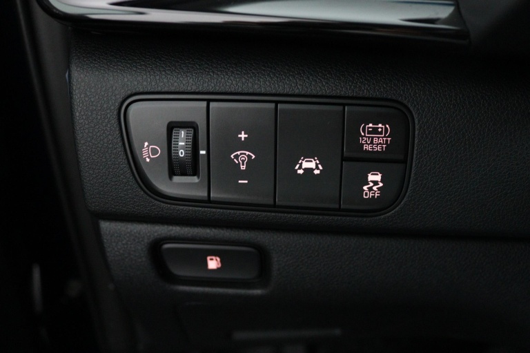 Kia Niro - 1.6 GDi Hybrid DynamicLine 30