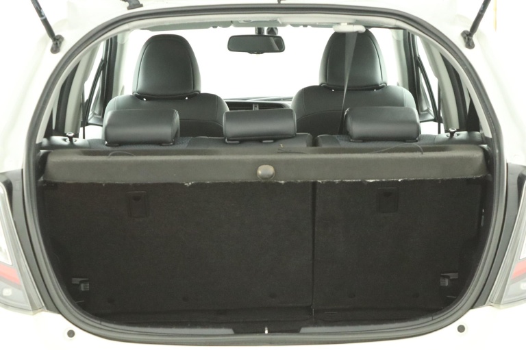 Toyota Yaris - 1.5 Full Hybrid Dynamic 22