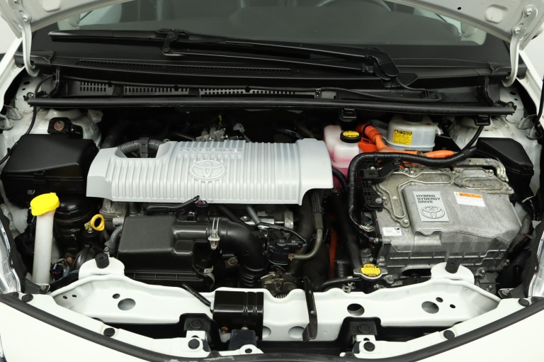 Toyota Yaris - 1.5 Full Hybrid Dynamic 34