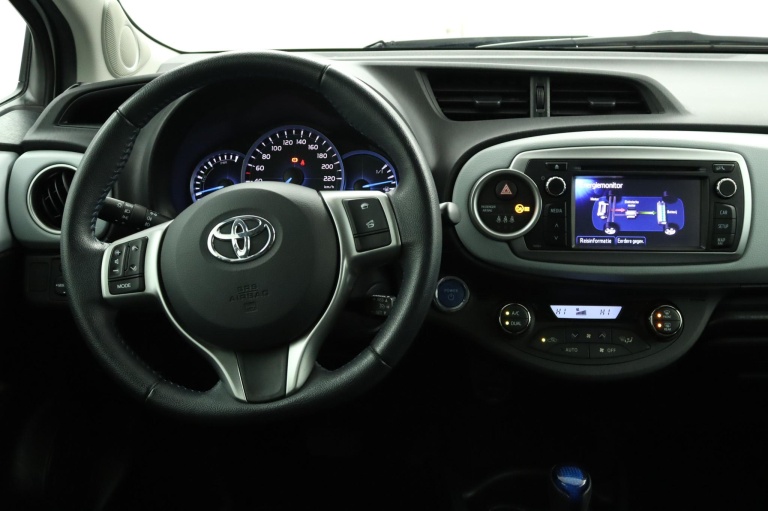 Toyota Yaris - 1.5 Full Hybrid Dynamic 57