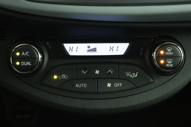 Toyota Yaris - 1.5 Full Hybrid Dynamic 7