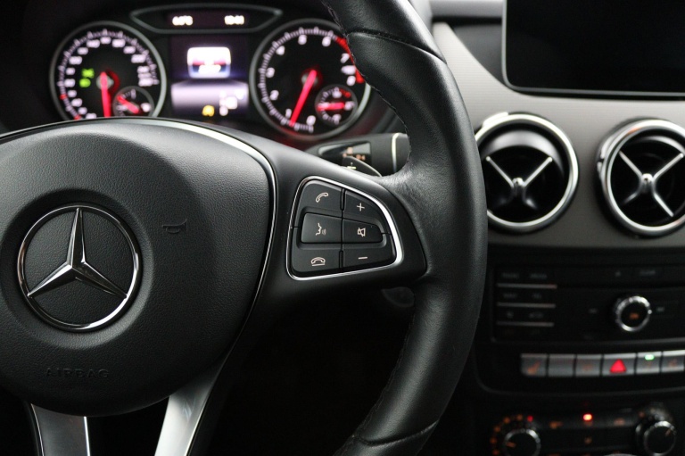 Mercedes-Benz B-klasse - 180 Business Solution 11