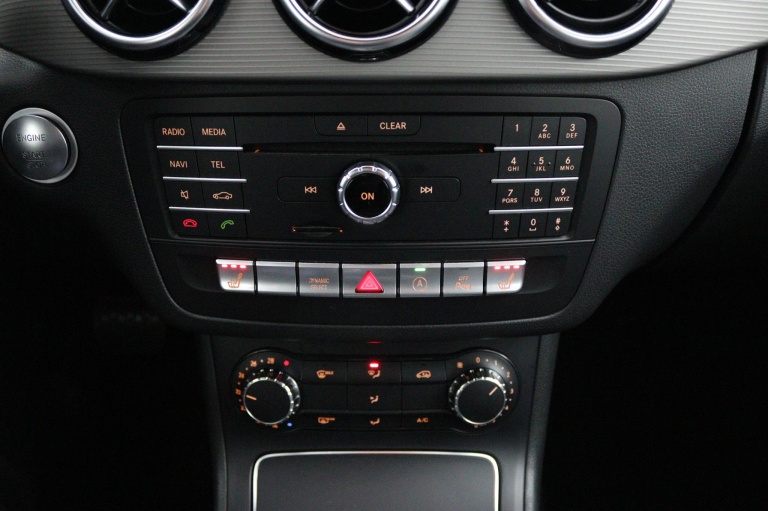 Mercedes-Benz B-klasse - 180 Business Solution 22