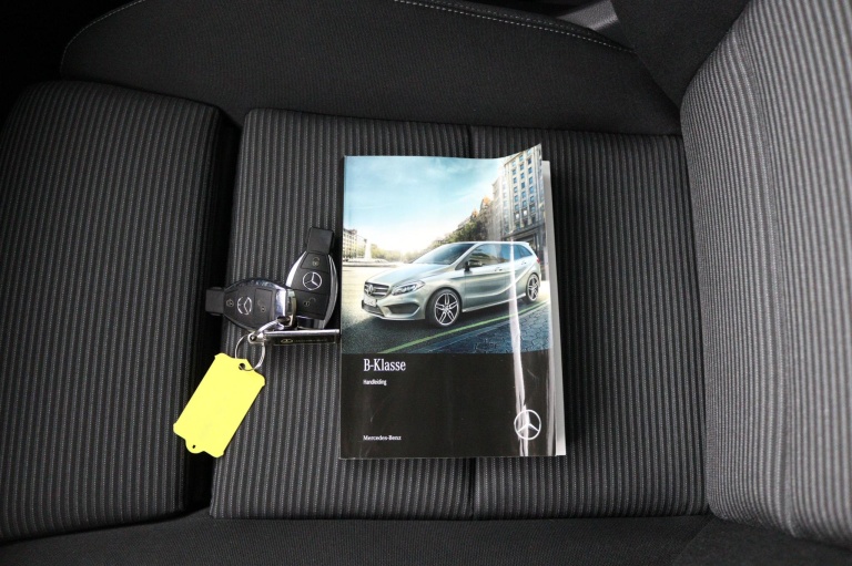 Mercedes-Benz B-klasse - 180 Business Solution 23