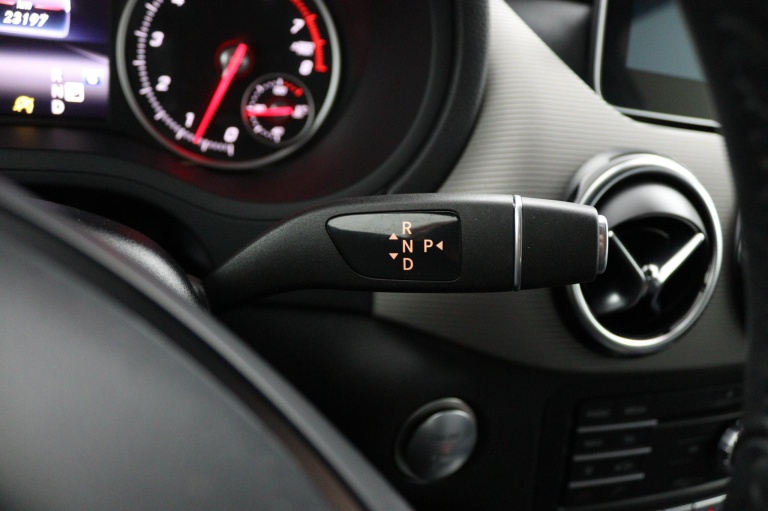 Mercedes-Benz B-klasse - 180 Business Solution 28