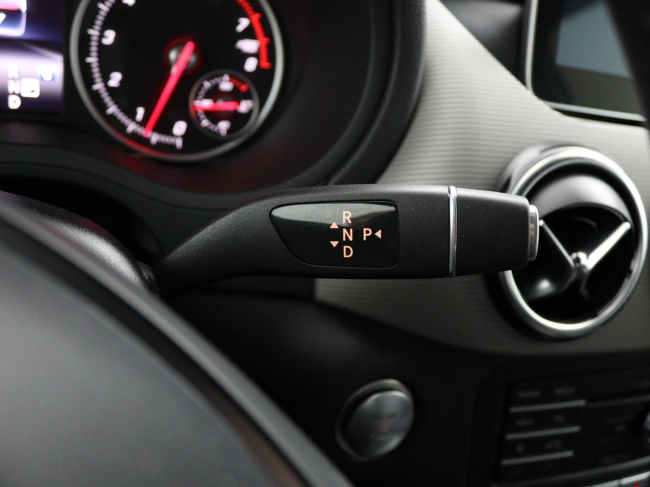 Mercedes-Benz B-klasse - 180 Business Solution