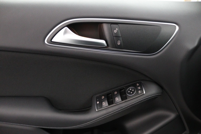 Mercedes-Benz B-klasse - 180 Business Solution 29