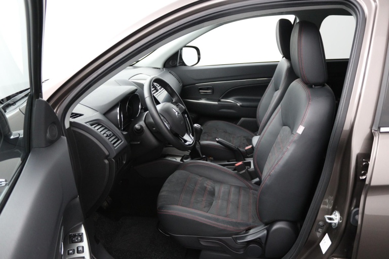 Mitsubishi ASX - 1.6 Cleartec Connect Pro+ 14