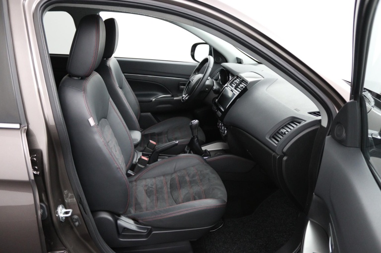 Mitsubishi ASX - 1.6 Cleartec Connect Pro+ 15