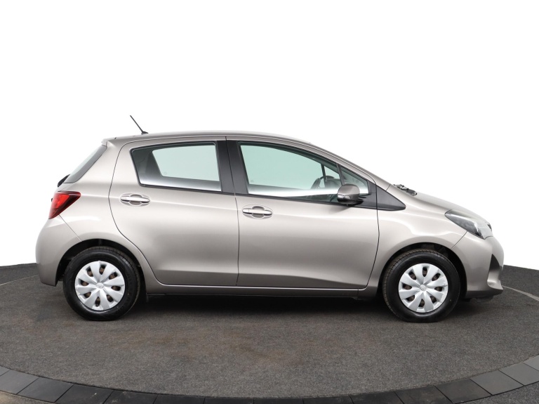 Toyota Yaris - 1.0 VVT-i Aspiration 13