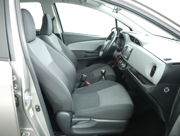 Toyota Yaris - 1.0 VVT-i Aspiration 22