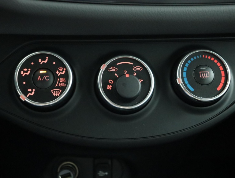 Toyota Yaris - 1.0 VVT-i Aspiration 7