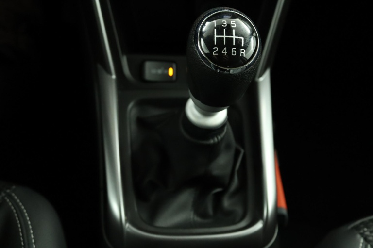 Suzuki S-Cross - 1.4 Boosterjet Style Smart Hybrid 27