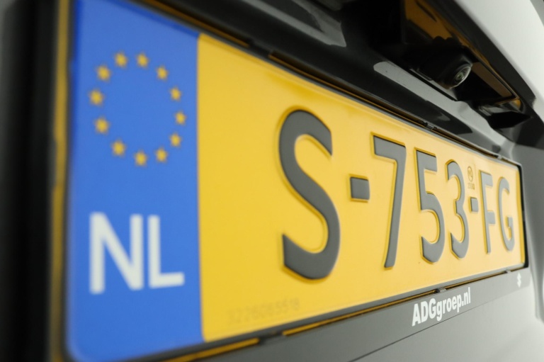 Suzuki S-Cross - 1.4 Boosterjet Style Smart Hybrid 44