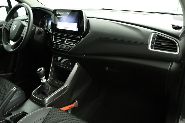 Suzuki S-Cross - 1.4 Boosterjet Style Smart Hybrid 46