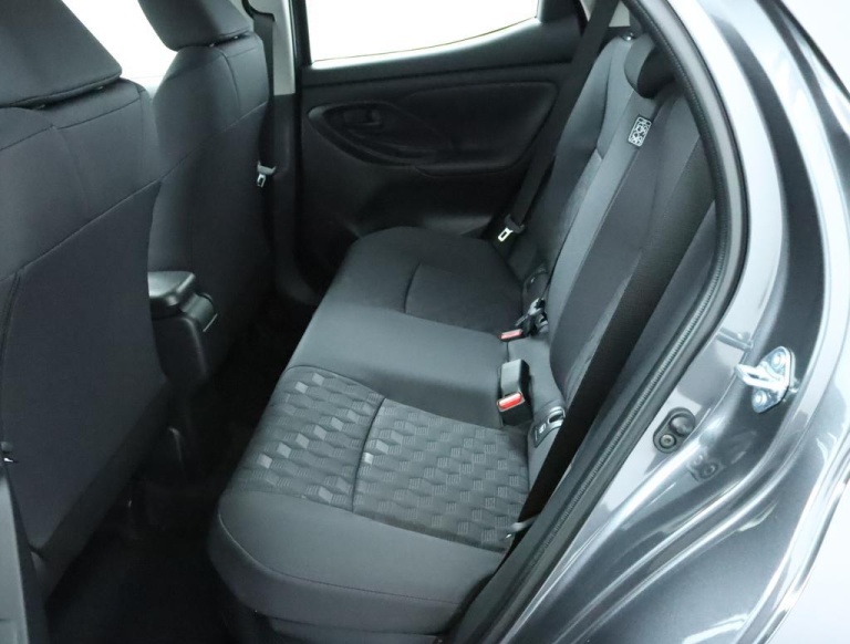 Toyota Yaris - 1.5 Hybrid 115 Active 18