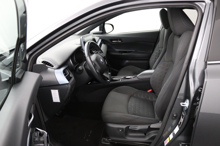 Toyota C-HR - 2.0 Hybrid First Edition 17