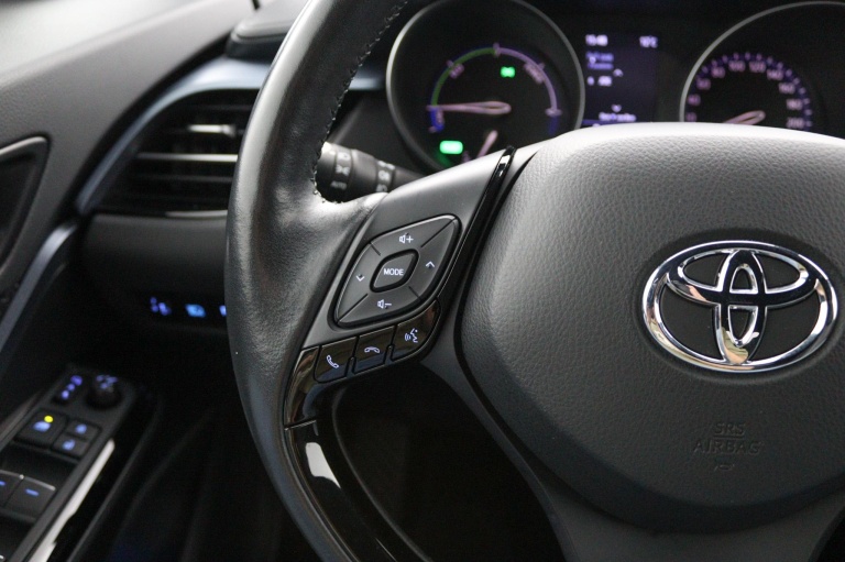 Toyota C-HR - 2.0 Hybrid First Edition 19