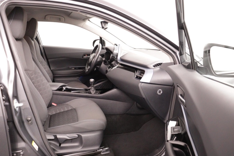 Toyota C-HR - 1.2 Turbo Dynamic 18