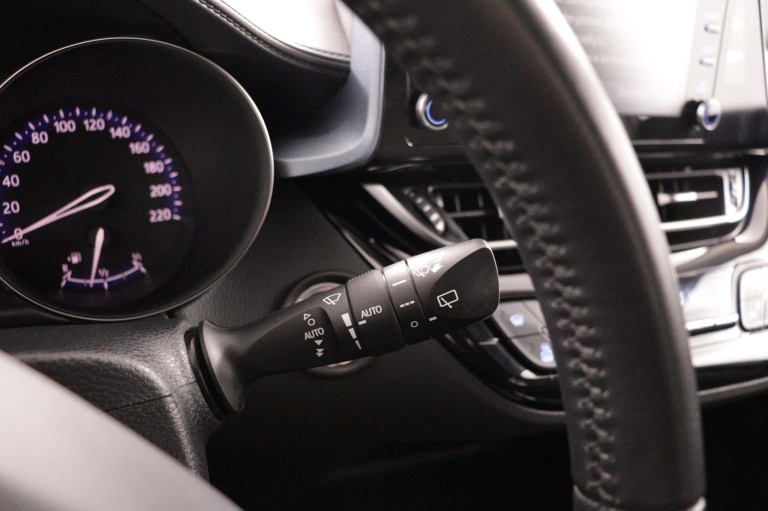 Toyota C-HR - 1.2 Turbo Dynamic 30