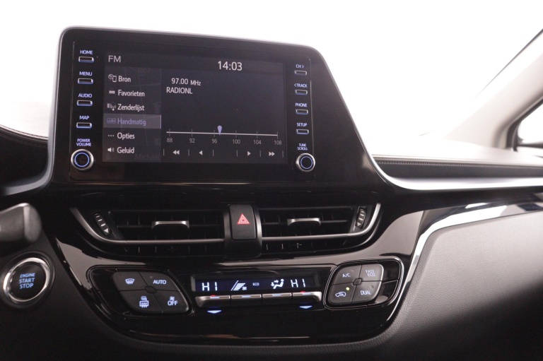 Toyota C-HR - 1.2 Turbo Dynamic 7