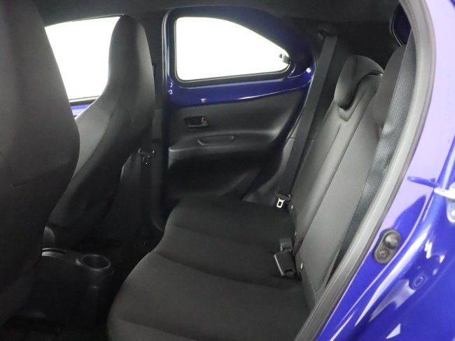 Toyota Aygo X - 1.0 VVT-i MT Play