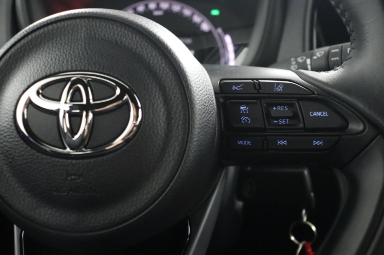 Toyota Aygo X - 1.0 VVT-i MT Play 17