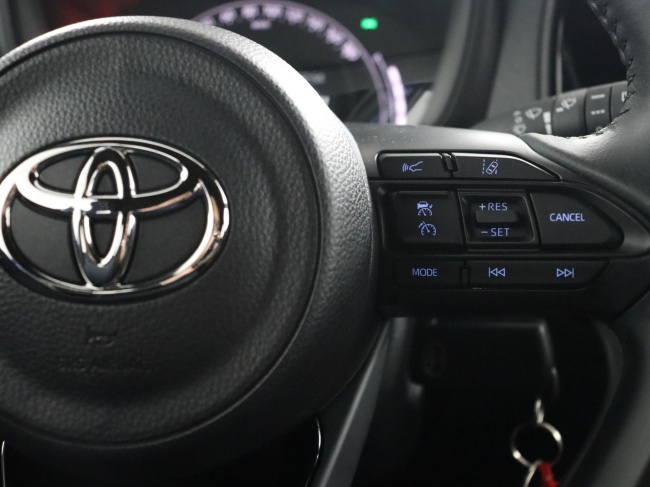 Toyota Aygo X - 1.0 VVT-i MT Play